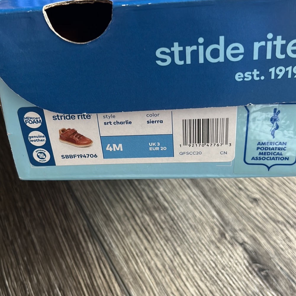 Stride Rite - Picture 4 of 4